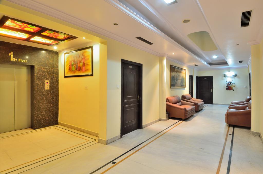 Hotel Roopa International Αμριτσάρ Εξωτερικό φωτογραφία